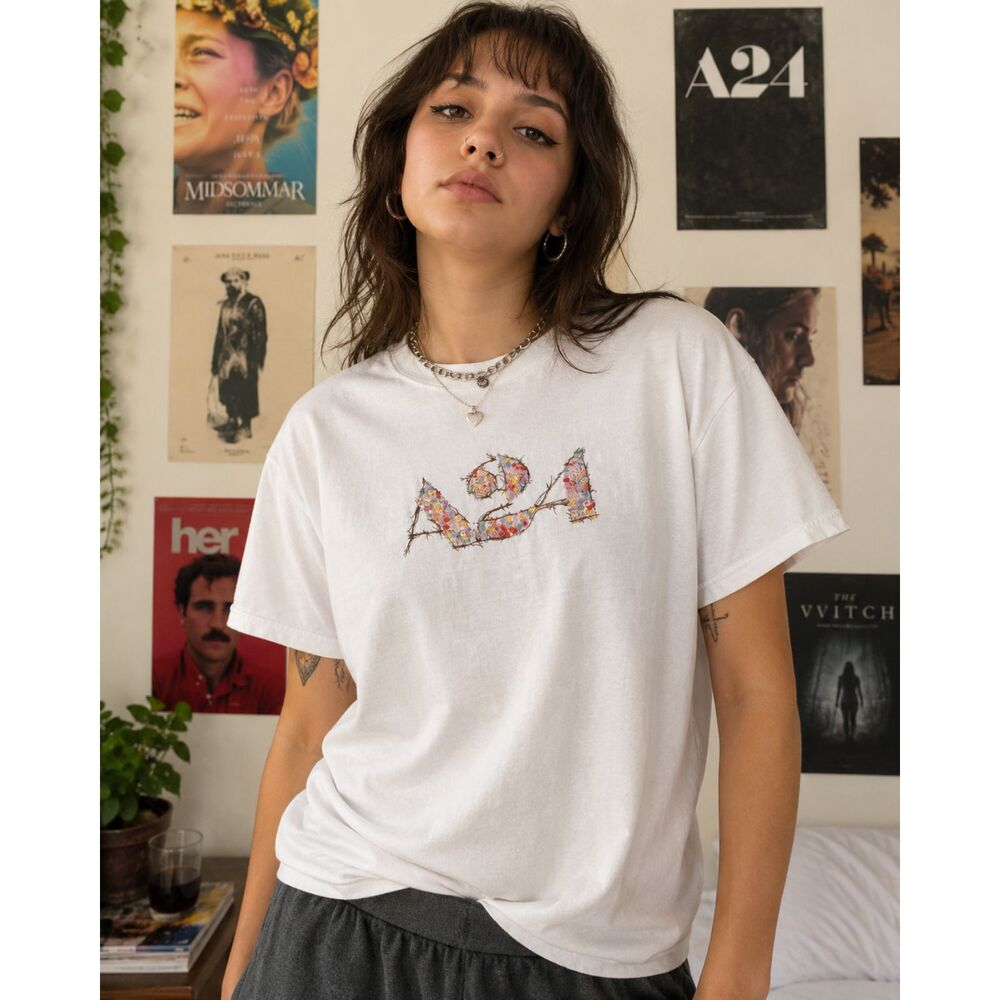 A24 Midsommer Film Horror Movie Embroidered T Shirt Tee Top   Adult Size Large